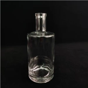 Προσαρμοσμένο 750ml Flint Empty Whisky Spirit Vidka Glass Liquor Bottle
